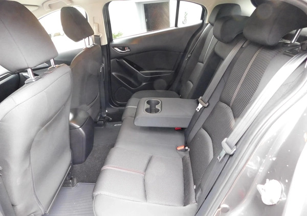 Mazda 3 cena 67900 przebieg: 93000, rok produkcji 2018 z Olsztynek małe 562